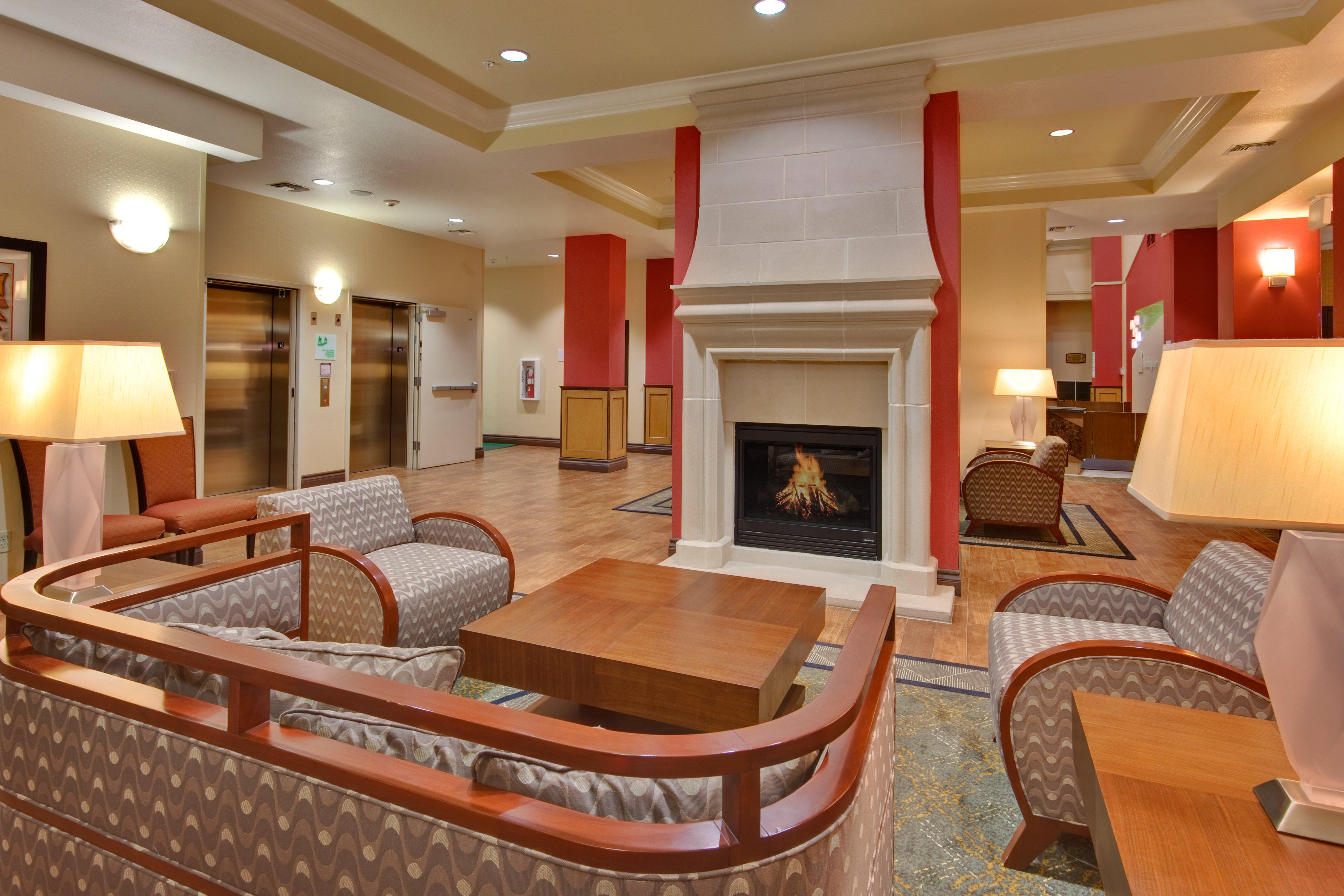 Holiday Inn & Suites Bakersfield, An Ihg Hotel Interiør bilde